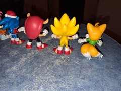 Jakks Pacific Sonic Figure lot 2.5in (7 figures) All In Mint Condition!
