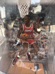 NBA-Upper Deck Pro Shots – Michael Jordan – Chicago Bulls – Figure & Card – 2008