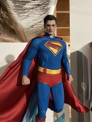 Hot Toys MMS812 Superman & Krypto 1/6 Scale Collectible Set Action Figure