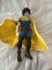 Revoltech Amazing Yamaguchi Izuku Midoriya Deku + Custom Cloth Cape