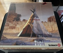 2006 Schleich 42011 Wild West Tipi Teepee Native American Tent Retired w/ Box