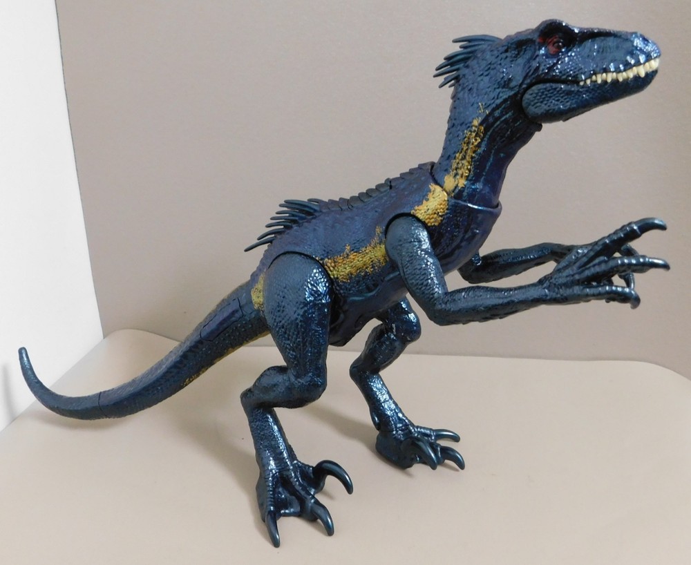 Jurassic World Track ‘n Attack Indoraptor Action Figure Lights & Sounds Dinosaur