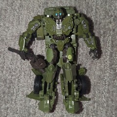 Hasbro Transformers WW2 Bumblebee – Deluxe Class Action Figure Incomplete