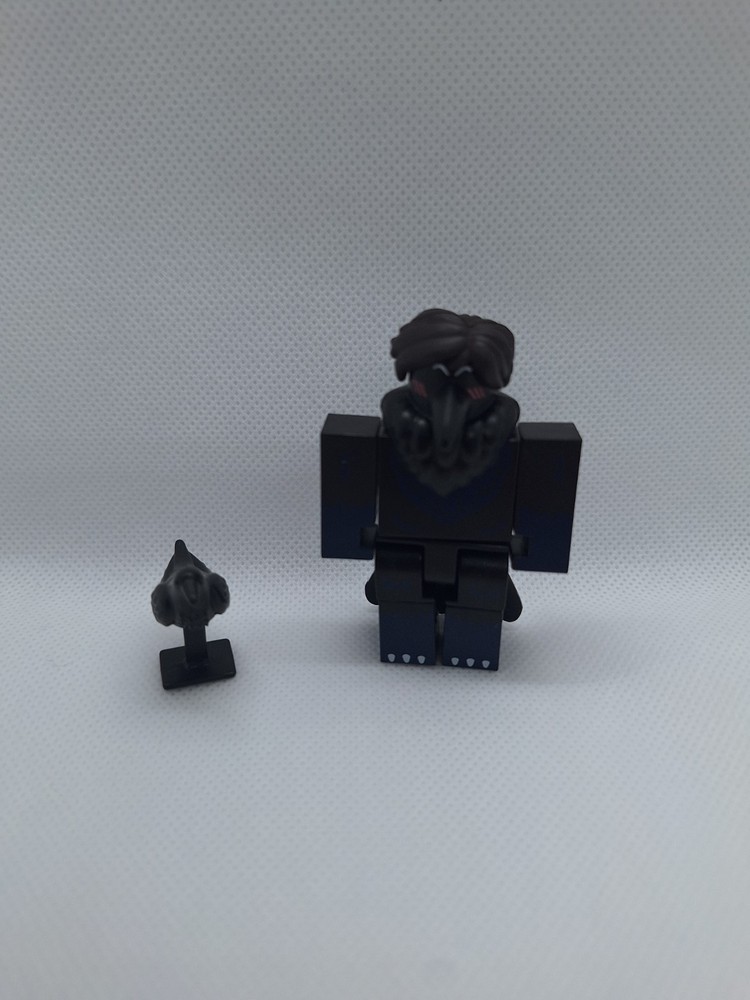 Roblox Series 8 Figure – WhoToTrus Celebrity No Code
