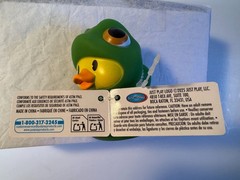 Disney Duckalooza TANGLED RAPUNZEL & PASCAL Rubber Duck 2.75″ – 3″ NWT