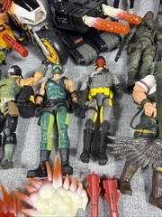 GI JOE CLASSIFIED LOT OF 15 + 2 Vehicles And Accessories
