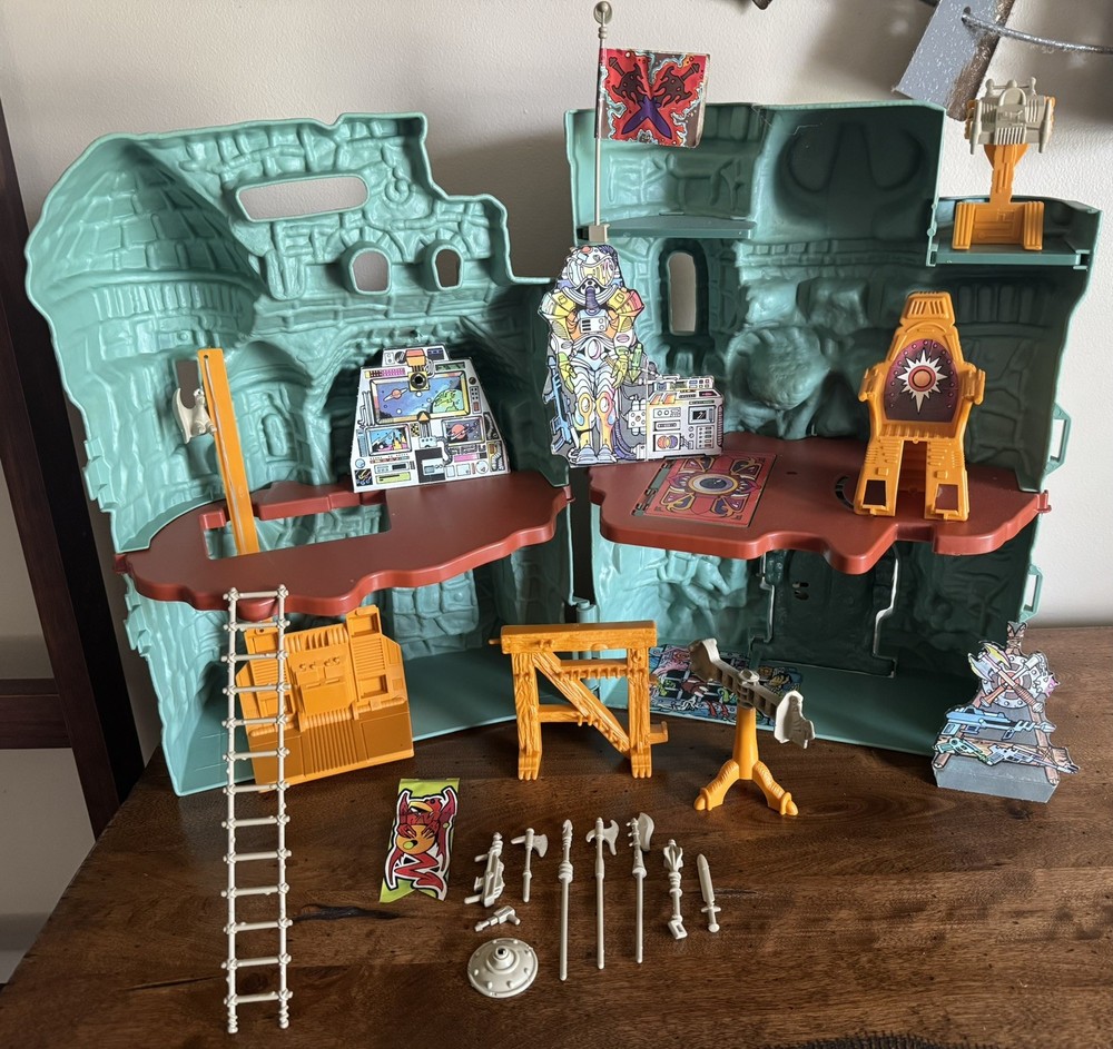 Castle Grayskull 1981 MASTERS OF THE UNIVERSE MOTU