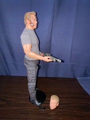 Hot Toys MMS307 Terminator T-800 Guardian Genisys 1/6 Figure Used Arnold