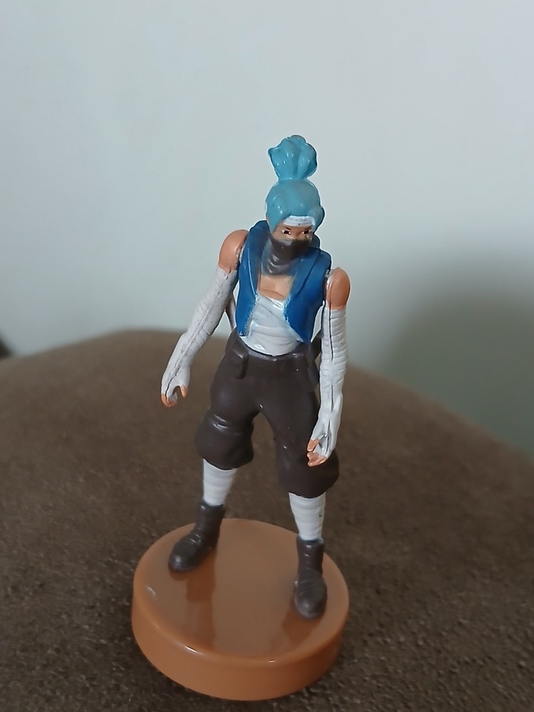 Panini Fortnite – Kuno Epic Outfit USA Mini Figure On Base Stand