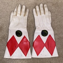 SIGNED BY AUSTIN ST JOHN – VTG ORIGINAL MMPR POWER RANGERS GLOVES RED RANGER