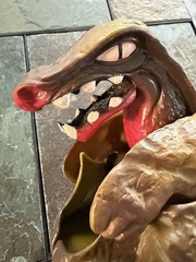 Vintage 1985 Ideal Rocks & Bugs & Things Trapasaurus Action Figure – Works!