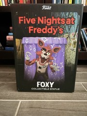 FNAF FOXY STATUE!!!