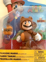 NEW Jakks 42857 World of Nintendo TANOOKI MARIO 4 Inch Mini-Figure + SUPER LEAF