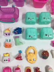 Shopkins Lot of 100 Pieces Moose Children Toy Figures Bags Baskets Crates