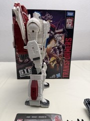 Hasbro Transformers War for Cybertron Trilogy Siege Jetfire