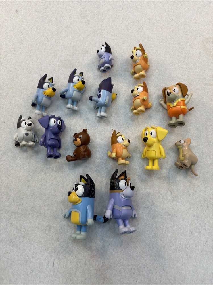 Bluey Figures Dog Mini Figures Family Friends Lot of 15