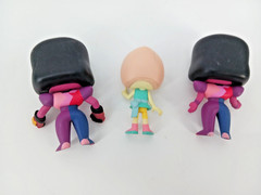 2016 Funko Mystery Minis Lot Pearl Garnet With and w/o Gloves Steven Universe