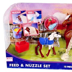 Spirit Riding Free Feed Nuzzle Horse Foal Playset Equestrian Farm Toys Kids 3+