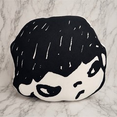 Hirono Head Pillow