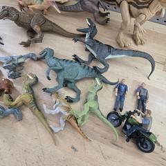 Jurassic World Dinosaurs LOT OF 15 TOTAL DINOS 3 FIGURES See photos