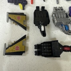 Transformers Extra Accessories – Combiner Hands, Weapons, Etc