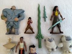 Disney Raya And The Last Dragon Lot of 12 Sisu Tuk Tuk Dyan Baby Noi Swords