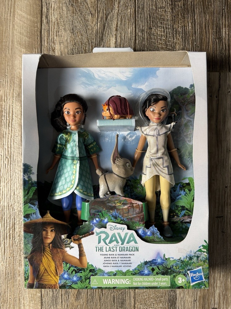 Disney Raya and the Last Dragon Raya & Namaari Doll Set – Green, Beige, Yellow