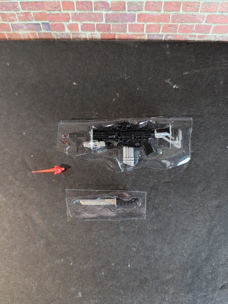 Marvel Legends Series SHIELD 3-Pack Assault Rifle, Barrel Effects & Knife 6″ A.F