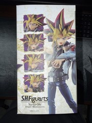 Bandai Tamashii Nations Yu-Gi-Oh! S.H.Figuarts Yami Yugi Action Figure