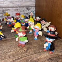 Vintage 1981 Mego Corp Clown Around PVC Figures 2″ Bundle Lot Of 25 w/ 10 Cards