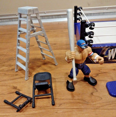 WWE Knuckle Crunchers RING “Wrestlemania goes Hollywood” Not Complete Toy Used