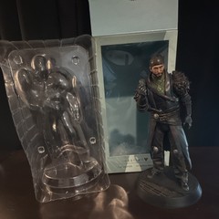 DESTINY 2: Numskull The Drifter 10” Statue