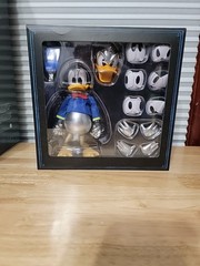 Disney 100 Years of Wonder figurine Dynamic Action Heroes 1/9 Donald Duck 16 cm