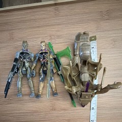 Action Figure Collection Set 2 Pack Weapons Vehicle Gold Gray Black Purple 6in