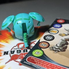 Bakugan Saurus 250g Green Ventus B1 Classic Battle Brawlers Plus Card