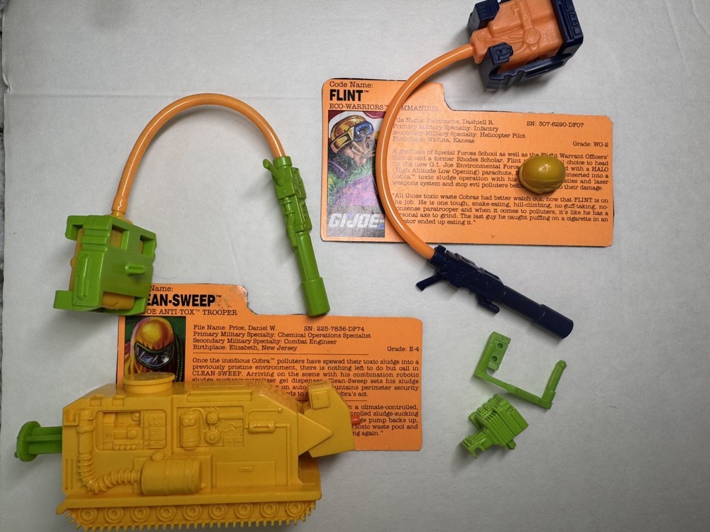 1991 vintage Hasbro GI JOE Eco Warriors FLINT and clean sweep parts and filecard