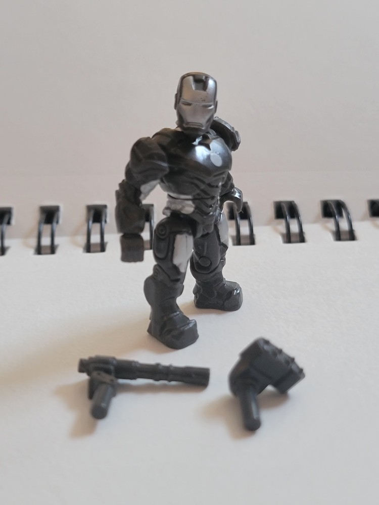 Mega Blocks Construx War Machine | SERIES 1 | Marvel | DOES NOT HAVE CHEST PIECE