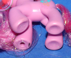 My Little Pony G4 PINKIE PIE 3″ Brushable Canterlot Castle Raised Hoof Tinsel