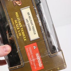 The Ultimate Soldier Xtreme Detail MB Military Jeep & Driver 1:18 Scale 10140