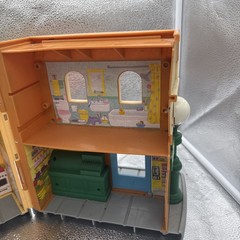 Sesame Street 2010 Mr. Hoopers Store 123 Neighboourhood Playset No Figures