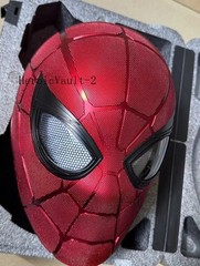 Iron Spider 1:1 Cosplay Electric Touch Blink Helmet ABS Luminous Collection Gift