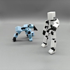 Mini 13 3D Printed Robot, Fully Articulated, 7 Pack Gift Set for Stop Motion Ani