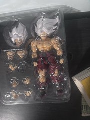 Custom legendary super saiyan shf Goku figure