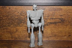 The Iron Giant 4.25″ Robot Toy RARE 1999 Warner Bros VHS Promo Action Figure