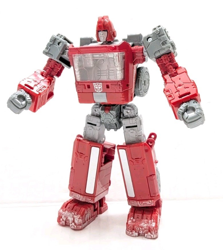 Transformers Siege Ironhide WFC Generations War for Cybertron Figure Hasbro