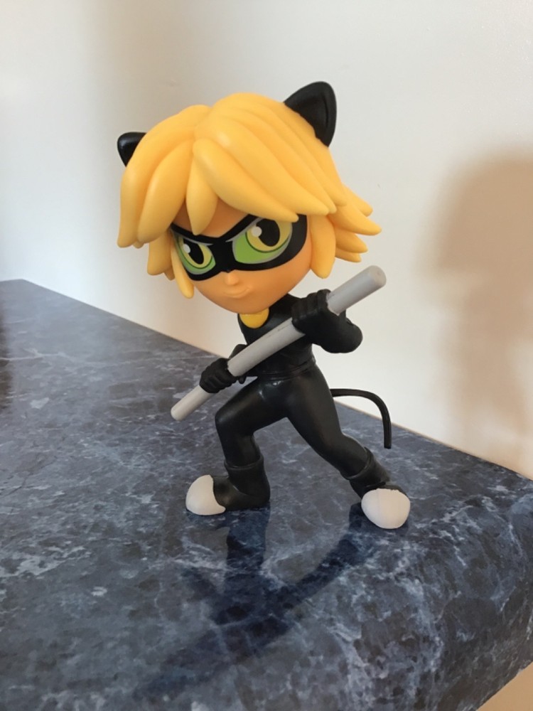 Miraculous Ladybug Magic Heroez Shake Surprise Cat Noir Doll Chibi Figure Toy