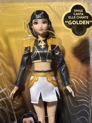 KPop Demon Hunters HUNTR/X Zoey “Golden” Singing Doll – New & Sealed