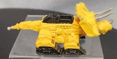2015 Dinotrux Dozer 4.5″ Diecast- Yellow Triceratops Figure- Dozeratops