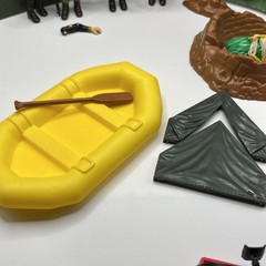 Vintage 1983 Galoob A-Team 3¾” Action Figure Headquarters Set w/ accessories
