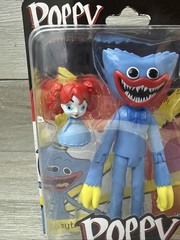 Poppy Playtime – Scary Huggy Wuggy – 5 inch Action Figure (Series 1) by PhatMojo
